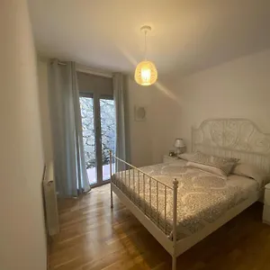 En Centro Pueblo Apartamento Ribes De Freser