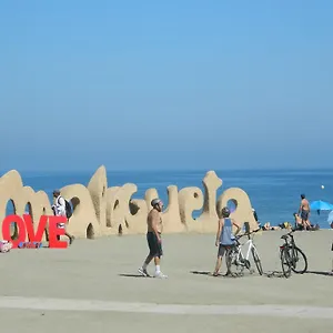 apartamento-miramar-malaga.hotelsinnerja.org/